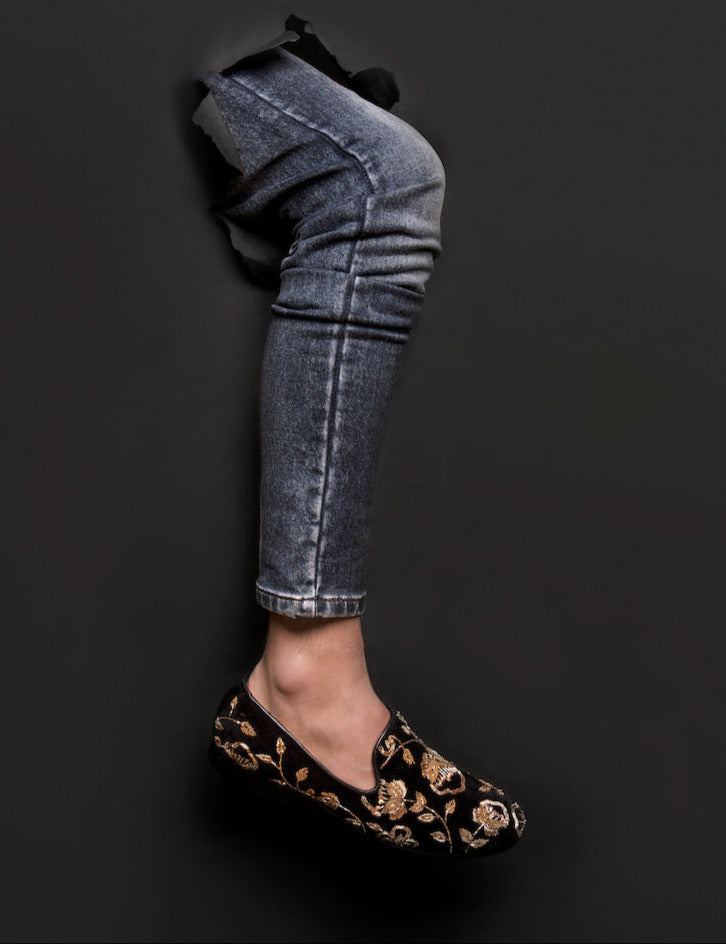 The Golden Flora (Black)