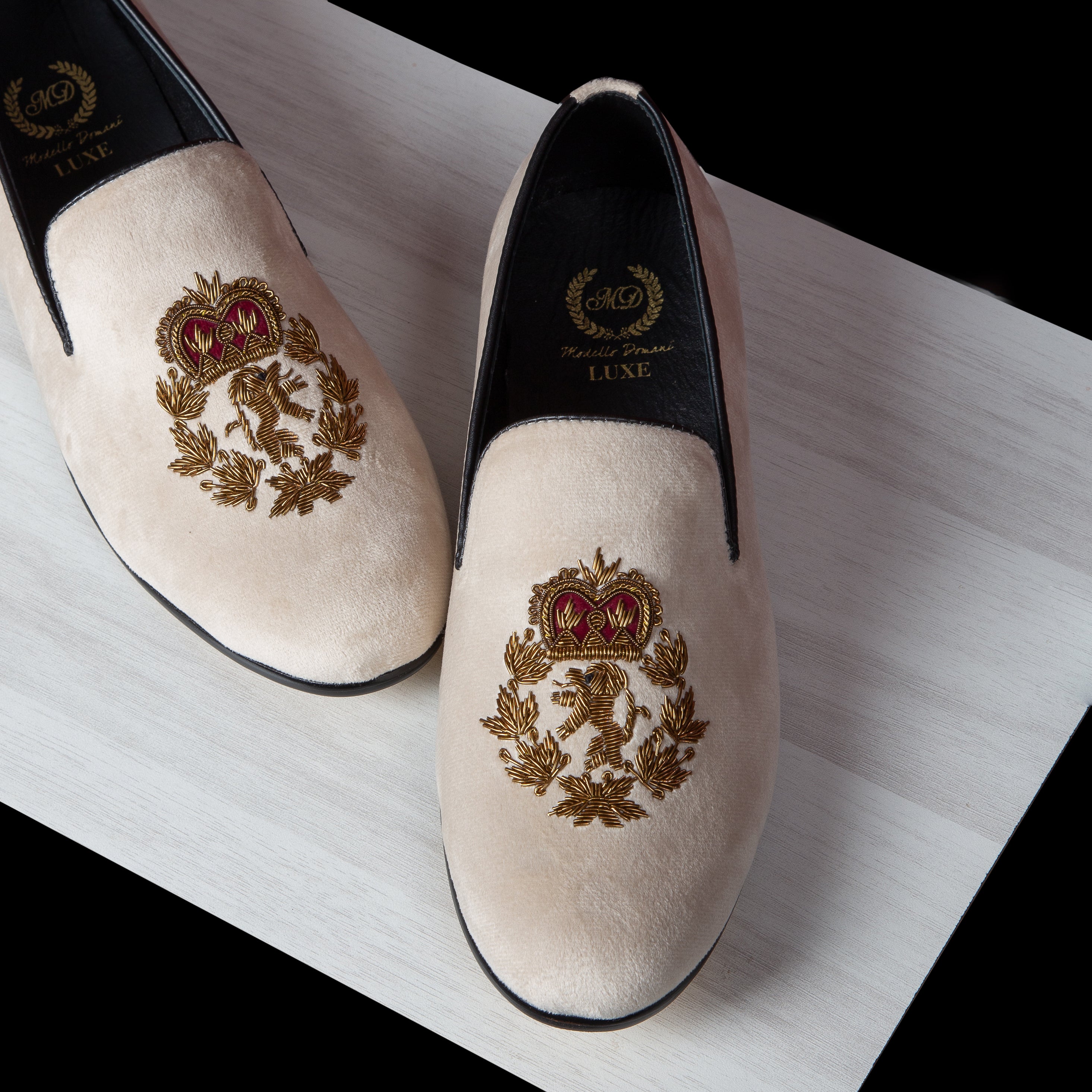 The Kingsman Slipons (Beige - Limited Edition #GoldBottom)