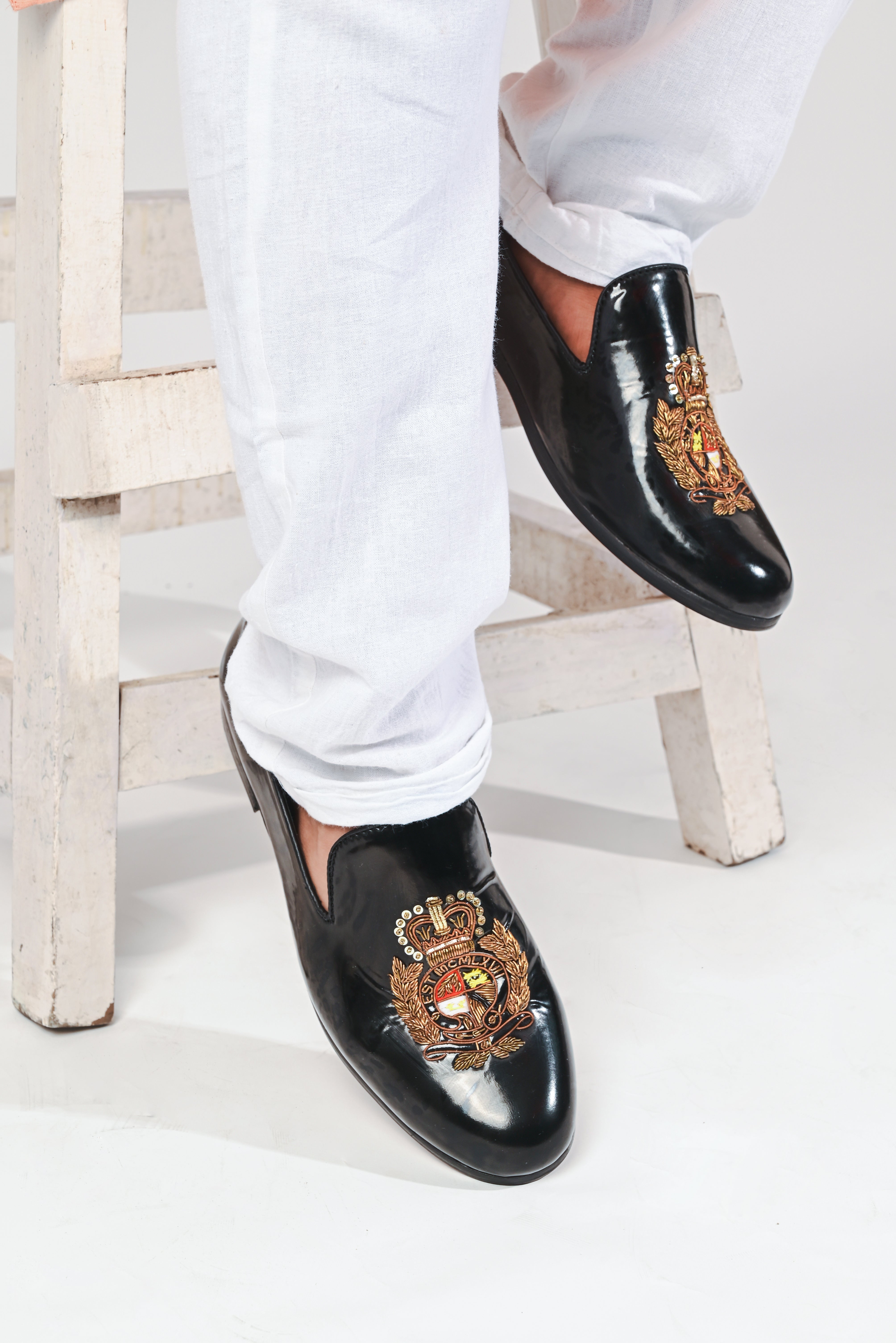 The Regal Crest Leather Slipons (Black)