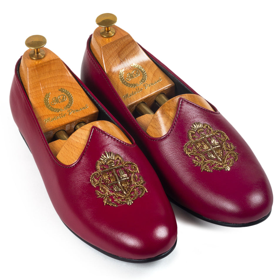 Royal Crest©️ Leather Juttis (Wine)(Patent Copyright Artwork)