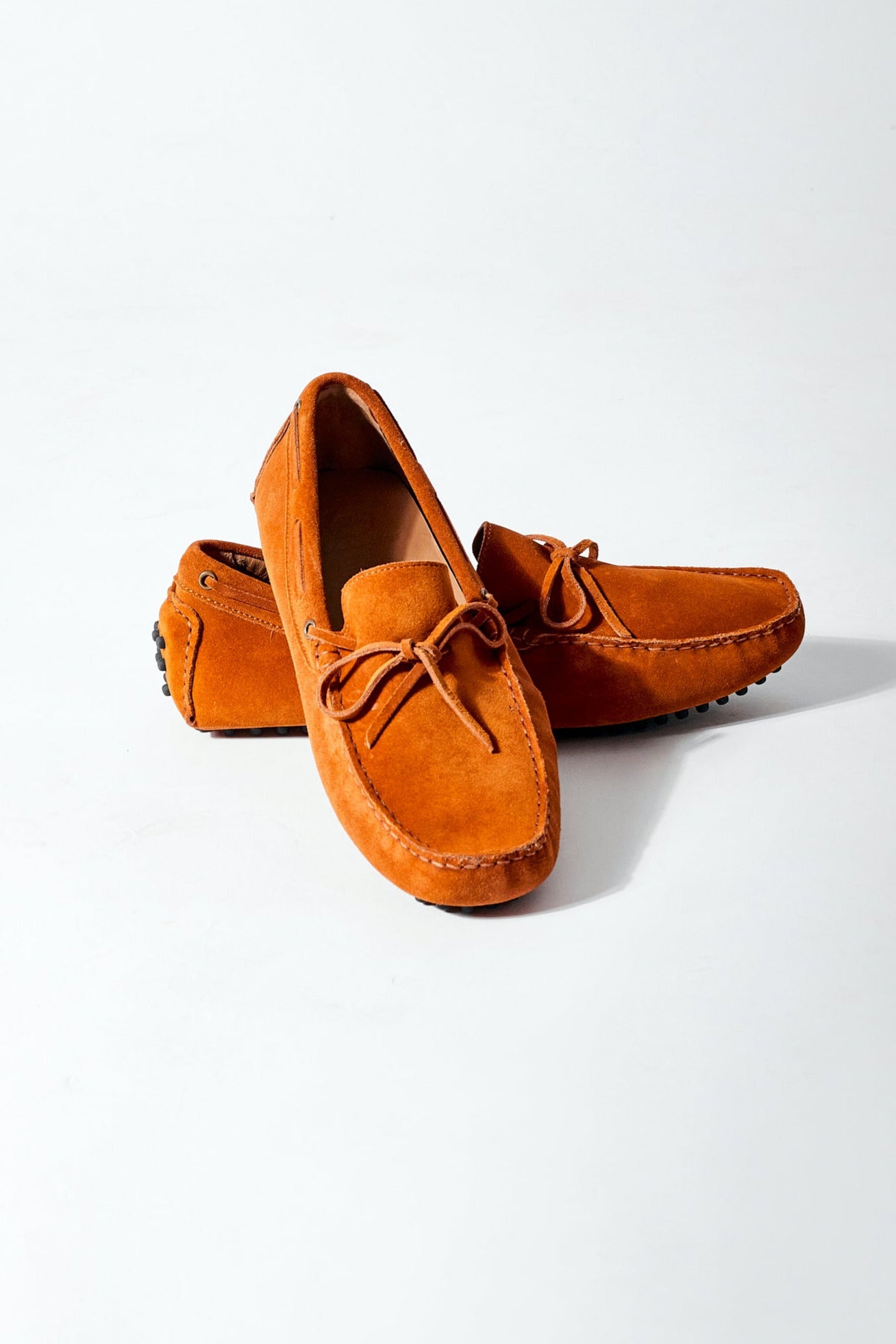 Gommino Suede Bow Loafers (Dark Tan)