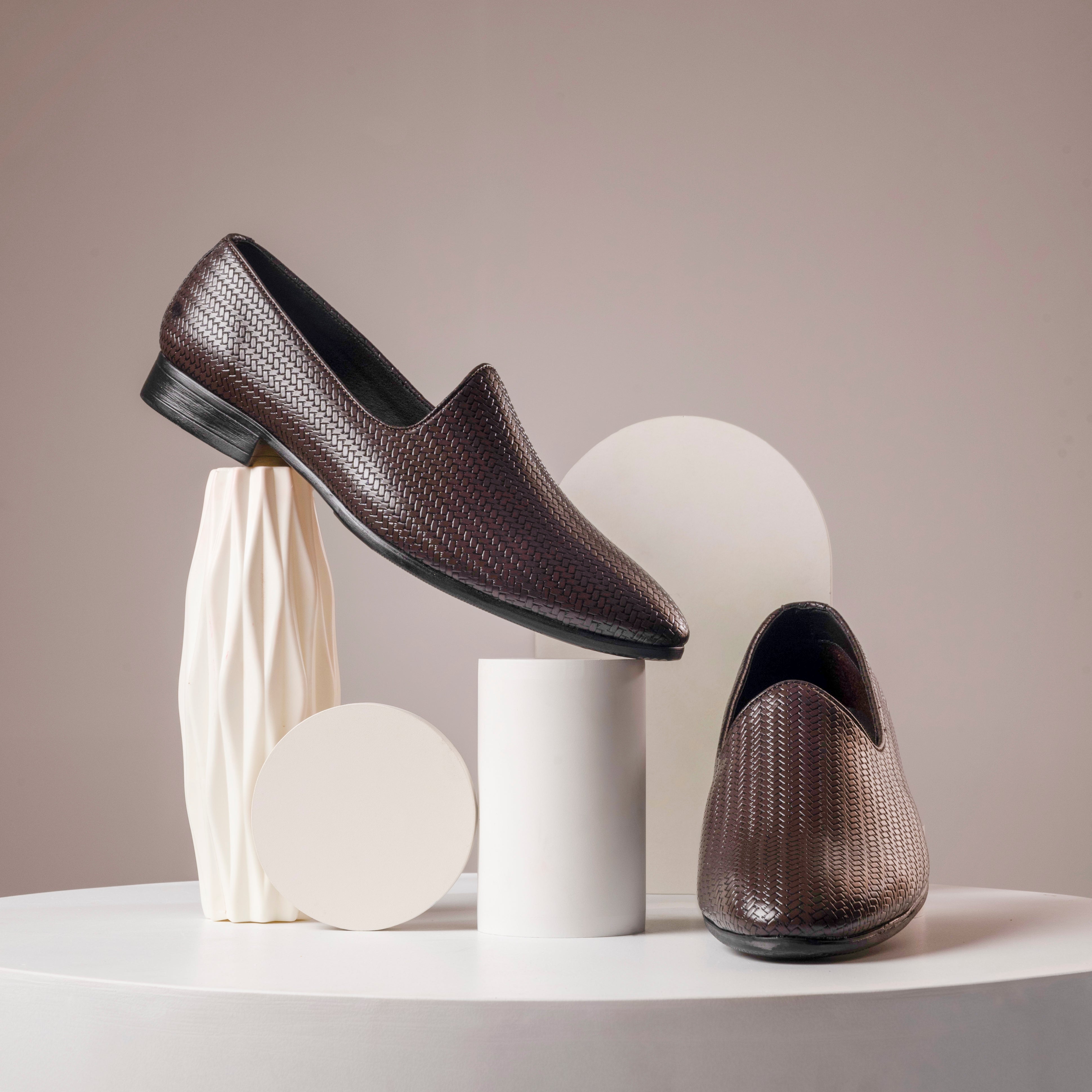 Textured Fusion Jutti Slipons (Brown)
