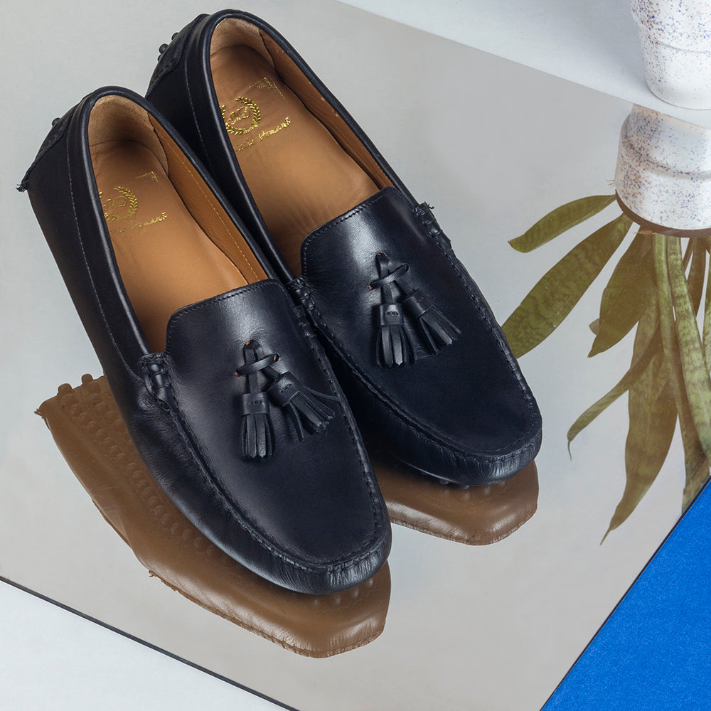 Gommino Leather Tassel Loafers (Black)