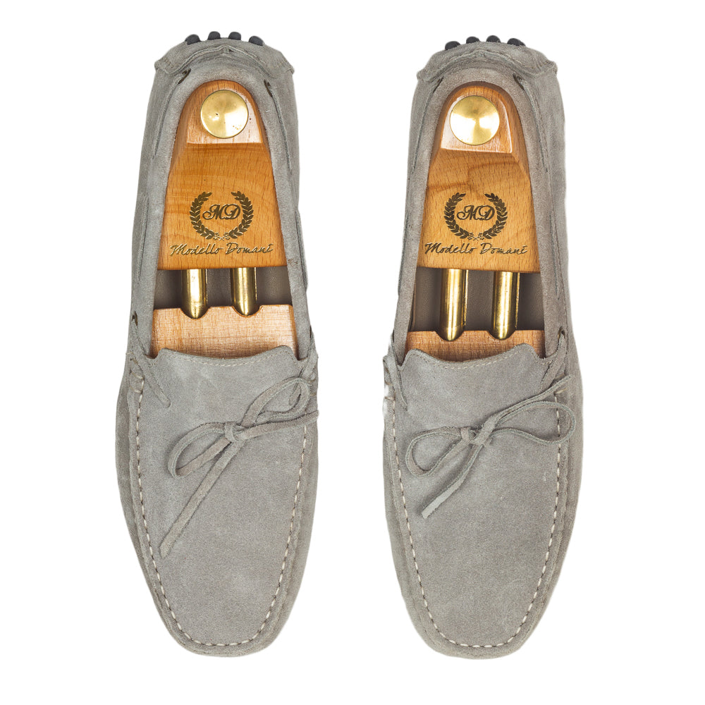 Gommino Suede Bow Loafers (Moon Grey)